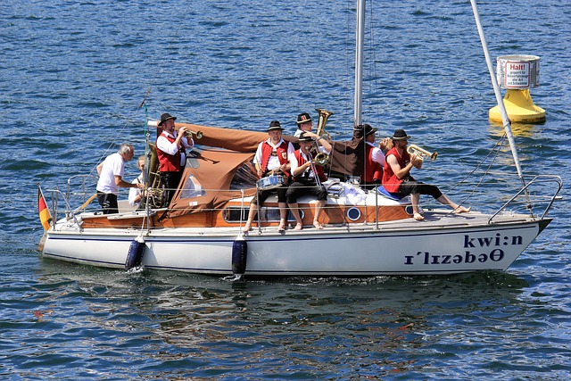 士不得不重 士不得不重